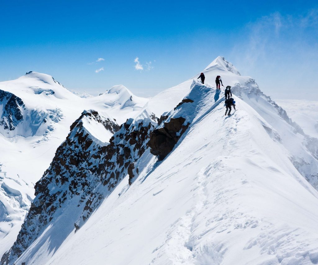 推荐国内适合攀登的七座雪山，风景绝美，难度不高，你爬过几座？插图5