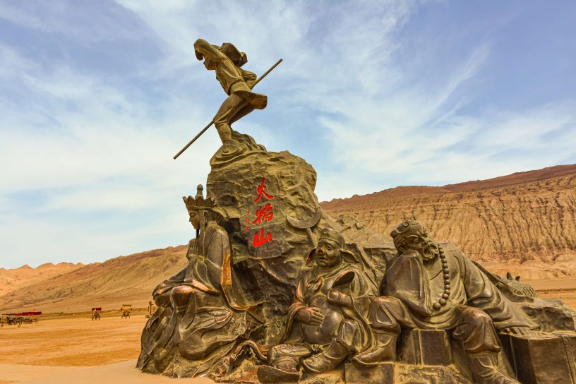 中国最美系列！一座正在燃烧的山，新疆火焰山游玩攻略来啦，快冲缩略图