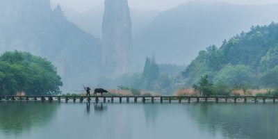假期旅行的天花板！国内6座被严重低估的宝藏山水小城，风光超绝缩略图